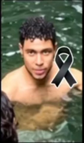 enterate_0812's tweet photo. 📍#SantaMarta
‼️Paseo terminó en tragedia‼️

Un joven identificado como Abraham Gil fue hallado sin vida después de haber desaparecido mientras se bañaba en la cascada conocida como Pozo Verde.

El joven había llegado al lugar acompañado de su pareja sentimental. Según las versiones conocidas, Abraham ingresó al agua y desapareció repentinamente, presuntamente después de ser arrastrado por la corriente o un remolino.

En un video registrado en el lugar se escuchan los desesperados gritos de su acompañante pidiendo ayuda a otros jóvenes que se encontraban en el balneario.

En la mañana de este lunes, según información divulgada, el cuerpo habría salido a flote, confirmando el trágico desenlace.