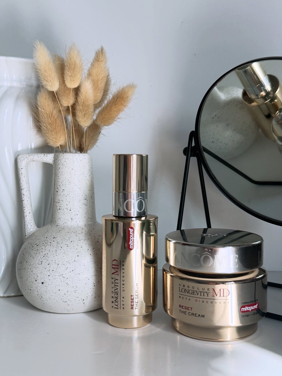 druiz95L's tweet photo. Ad/pr: Testing Lancôme Absolute Longevity MD Reset serum and moisturiser, designed for skin showing signs of ageing. I’ll use both twice daily and report back on results. https://t.co/yEAgU0QYbl