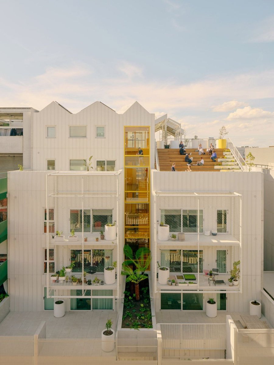 A13Docmo's tweet photo. Sin palabras, te digo.
Edificio residencial ParkLife; Austin Maynard Architects. https://t.co/KQozDuFmYR