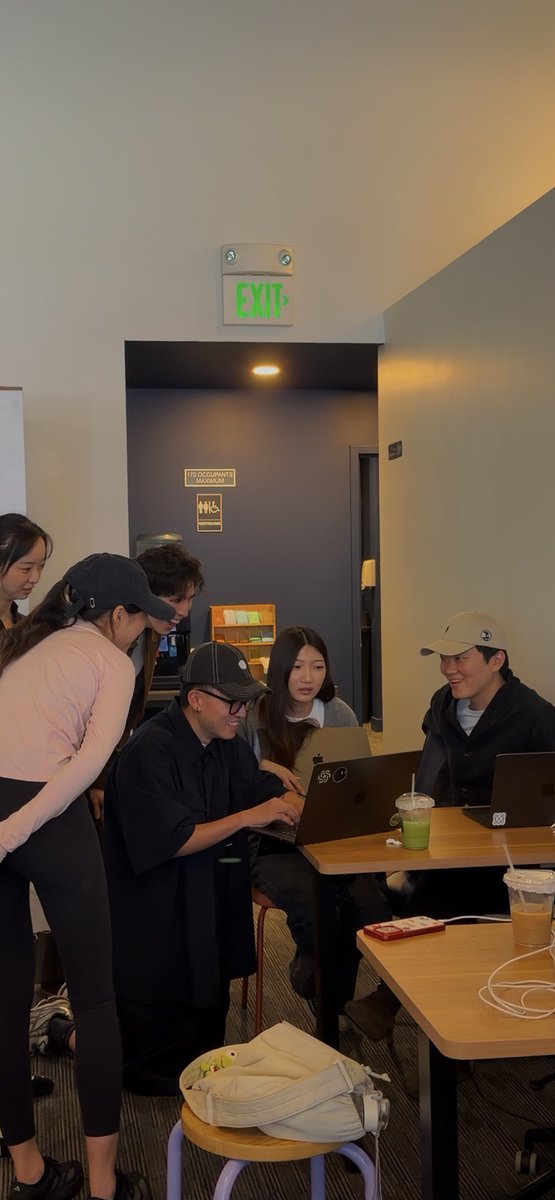 gormankind's tweet photo. why design alone when you can design together? 

hosted a coworking day this weekend https://t.co/wK63WdddNY