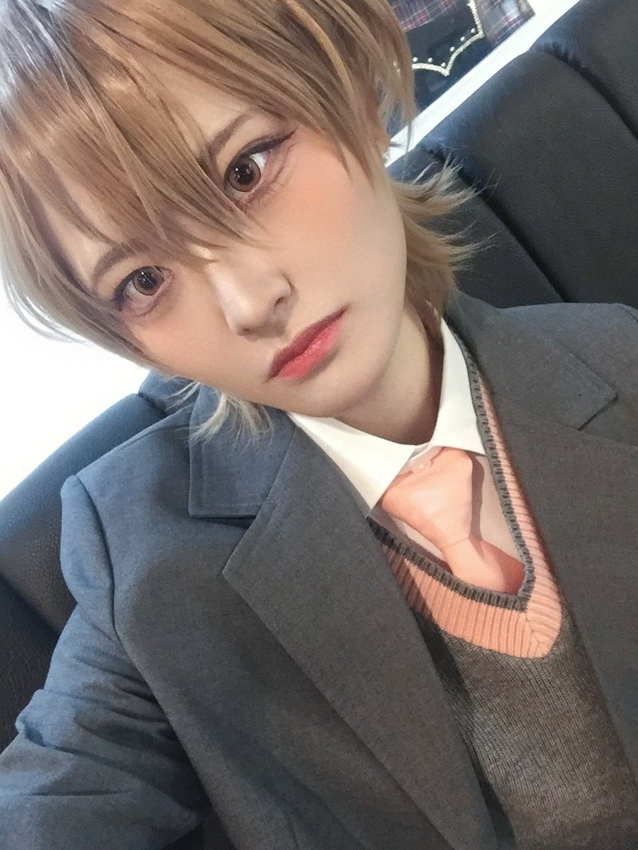 Myaggi_'s tweet photo. #코스아레나_행사후기

토 <청주시관광산업부흥위원회> 강유
일 에루로 스태프

양일 다녀왔습니다 😍
코레나 좋아 코레나 또 하자 코레나 영원해 (Plz) https://t.co/l2dzPLF1S2