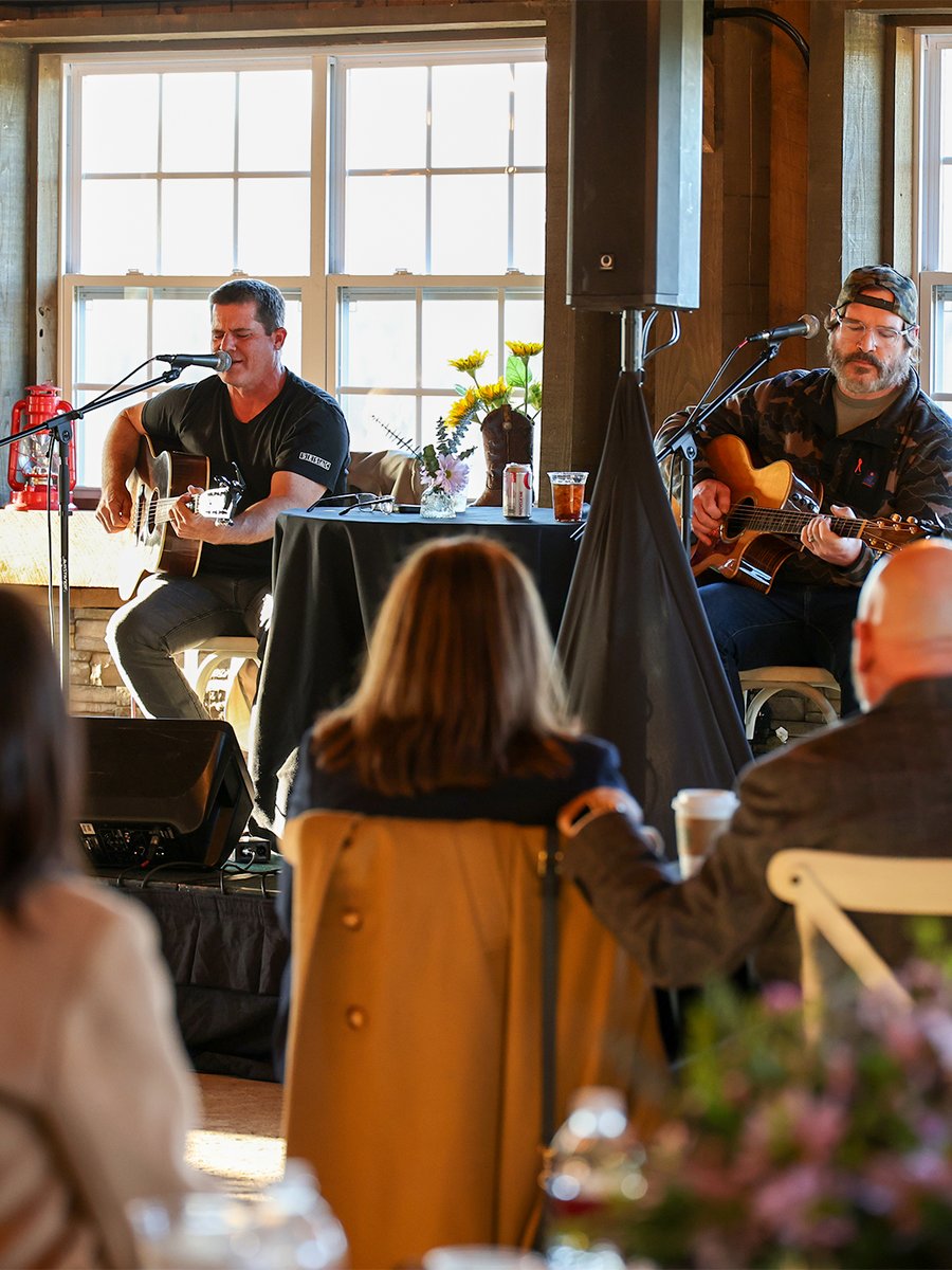 FL_Resort's tweet photo. Fall won't last forever, and neither will these signature events. 🍂

🌄 2 Sunset Dinners remain
 🎸 Songwriter Fall Showcase returns
 🦃 Thanksgiving under the Dome awaits

Experience the West Baden Way of Life. https://t.co/JincOuWPx9

#FrenchLickResort #WestBadenLifestyle https://t.co/6yWVH1k6C3