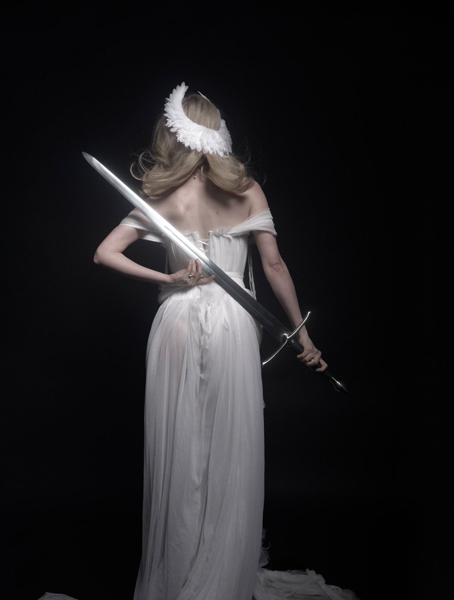 emackelder's tweet photo. Silk &amp; Swords https://t.co/DaWRnnD9qS