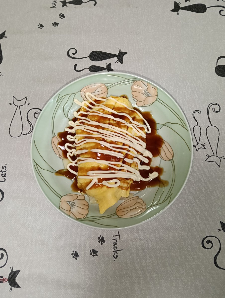 mikuron_1313's tweet photo. 昨日からソース系のものが食べたくて今日はとん平焼き(∩´∀｀)∩ﾜｰｲ
とん平焼き
いただきます(人´▽｀*) https://t.co/salF30g0SY