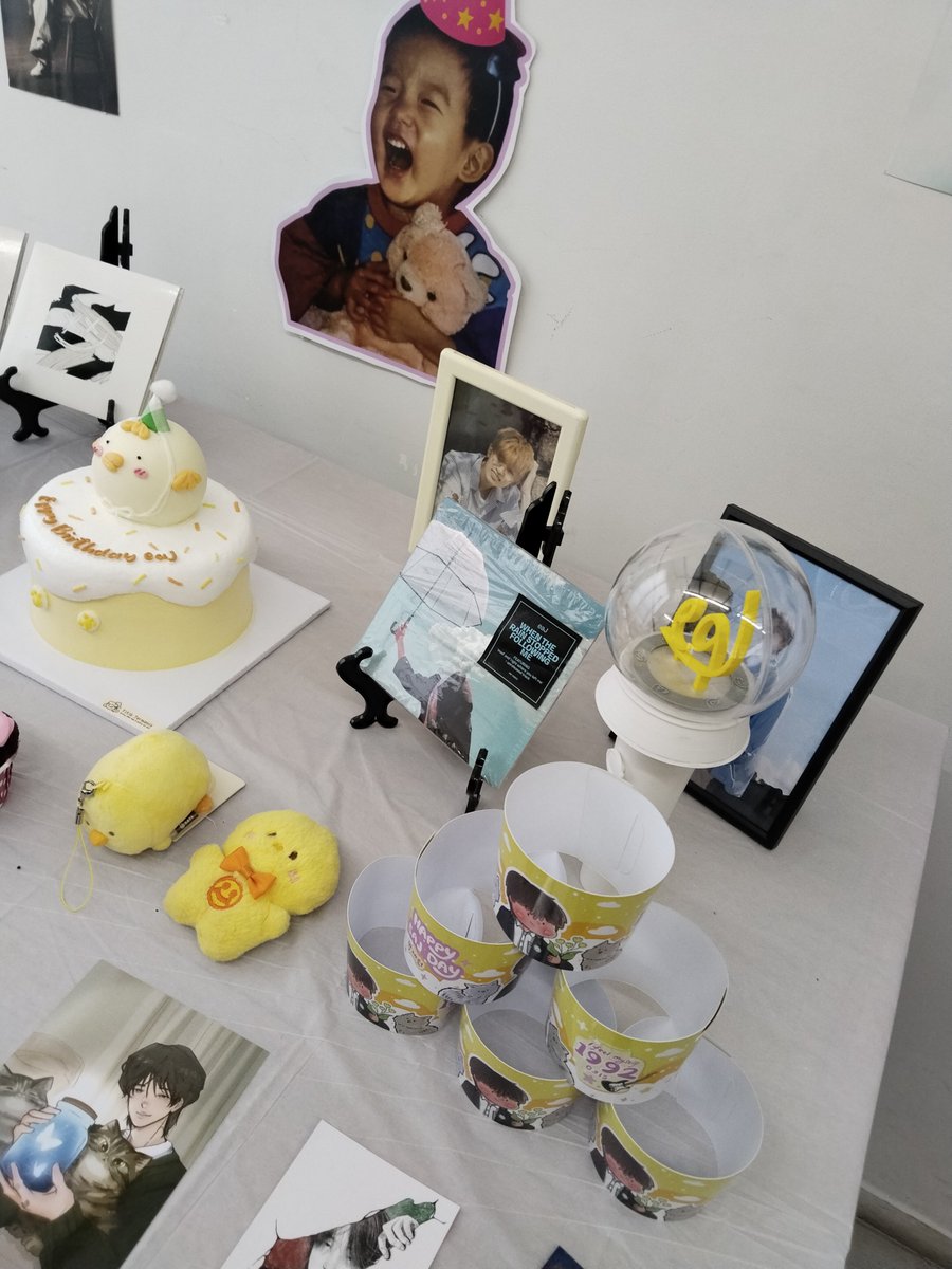eajwithjars's tweet photo. Happy 34th birthday, eaJ! @eaJPark
I hope your special day is filled with all the happiness you deserve. May life always be kind to you. You deserve all the good things in life 🥹🎂🧁🤍

#HappyeaJDay #The34ChapterOfeaJ #eaJ #eaJPark https://t.co/NEilpHgVpk