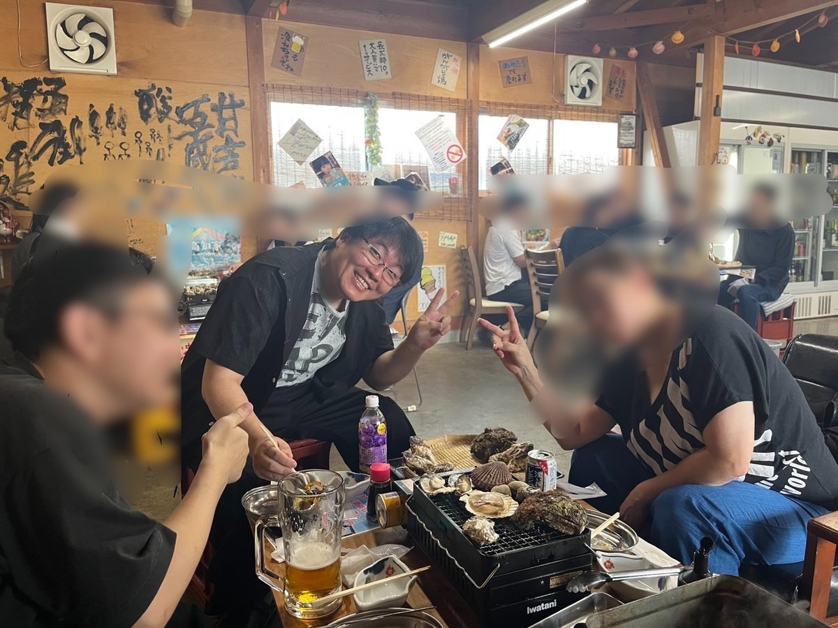 Patsun259's tweet photo. 高知県店舗でレク！！

BBQ🔥🔥🔥
チーム須崎で
ハイチーズ✌️

誕生月間後半戦だ～～～🥰

＃BBQ
＃ダイナム
＃誕生月間
＃副店長宮川く��� https://t.co/Fl04LVVADQ