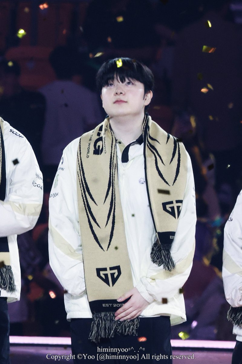 himinnyoo's tweet photo. 260913 LCK FINALS

        🐱🐻‍❄️

#Canyon #캐니언 
#Chovy #쵸비 https://t.co/DtghGB82nL
