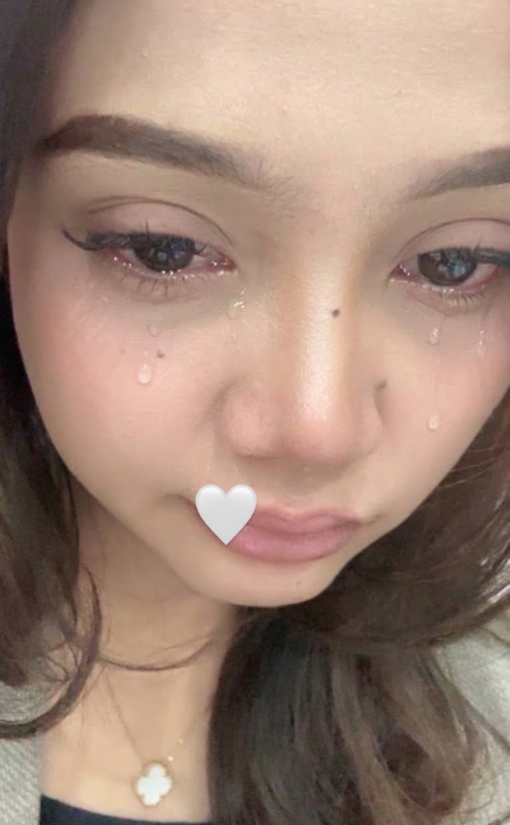cimoryblueberyy's tweet photo. queen never cry, but i'm a princess https://t.co/jO5Dg3AQIH