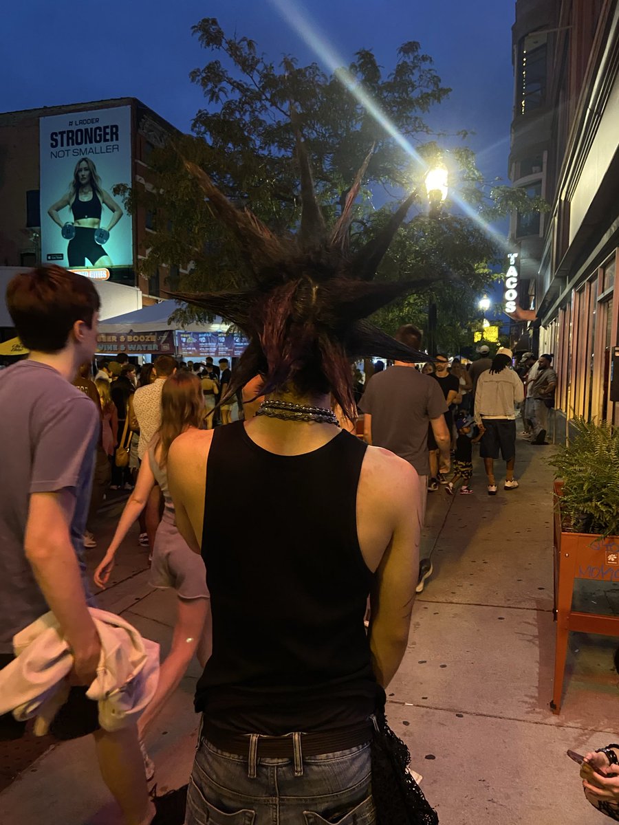 notimeserved's tweet photo. #punk https://t.co/XOJUHnI6Y9