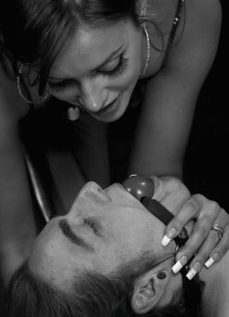 MisstressDomx's tweet photo. Low lifer https://t.co/JVlzVOwsZG