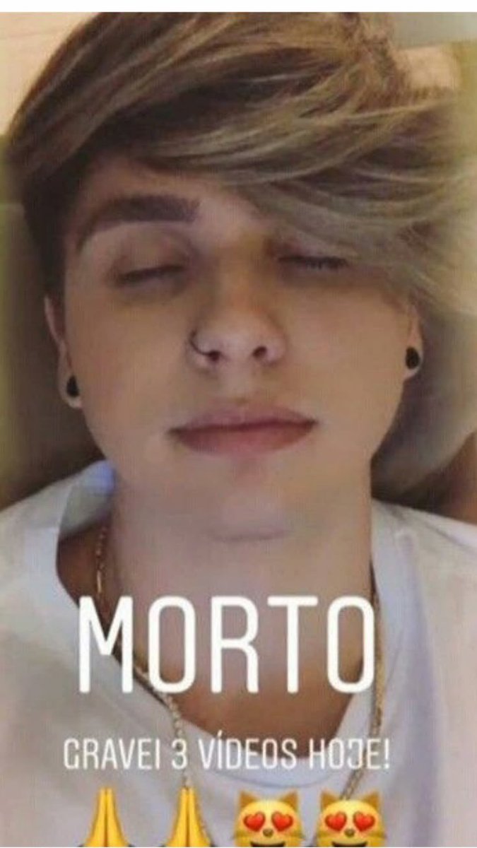 larissamaximo01's tweet photo. tava tendo uma puta crise de ansiedade daí lembrei dessa foto e comecei a rir q odio https://t.co/Lejf0wVzQH