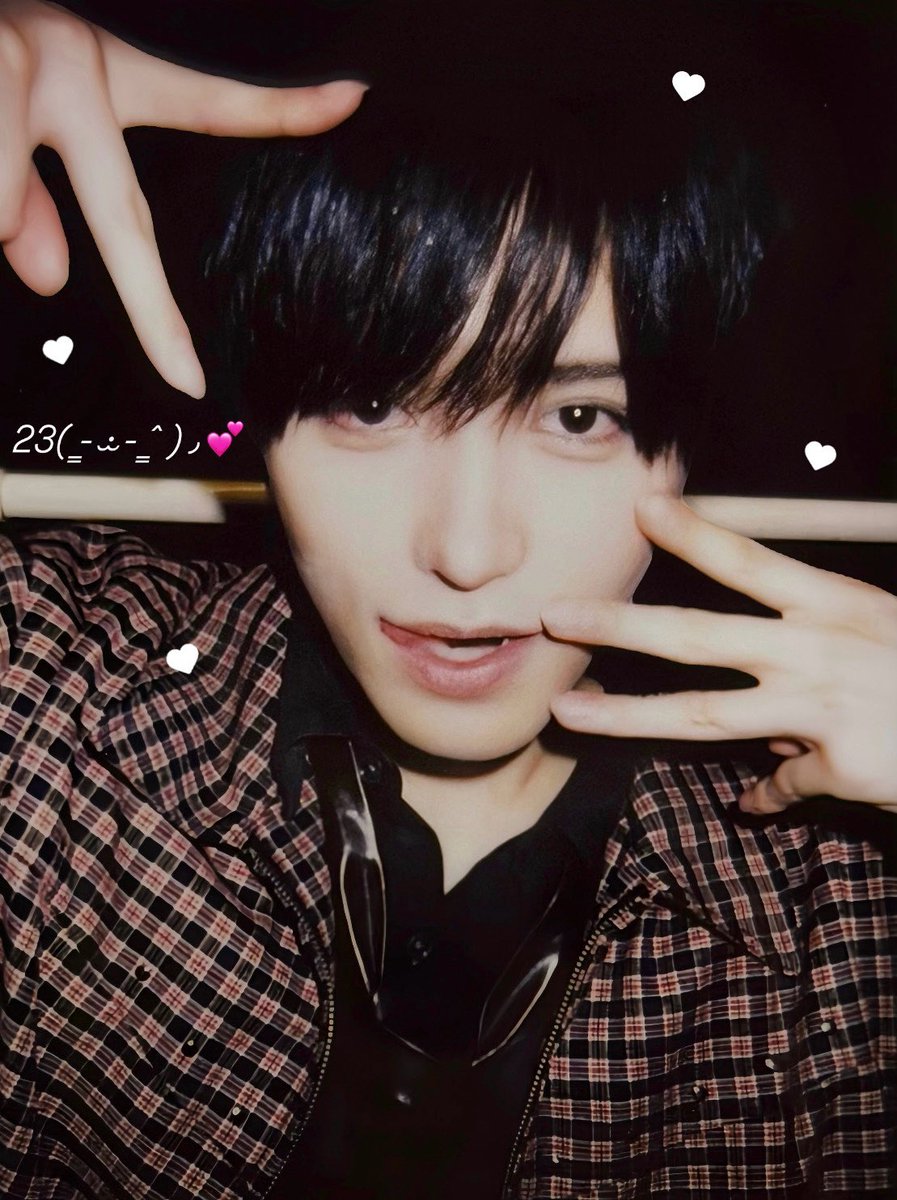 ofssnse's tweet photo. ⭐︎o913⭐︎

ゆめぴあツーマン楽しかったーεε＝(((((ﾉ･ω･)ﾉ💕好きな人に自分の誕生日前日に会えてお祝いしてもらえるのって当たり前じゃないから嬉しくてにやけ止まらなかった🙀💕 https://t.co/3dvlRG5Z8r