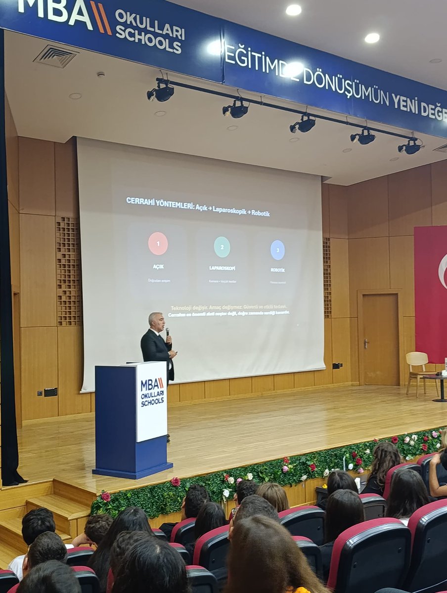 DrSDestek's tweet photo. OKULUN İLK GÜNÜ İLK DERS:

MBA Okulları Ümraniye Kampüsünde lise öğrencilerimize "Okulun İlk Günü,İlk Ders" konferansı verdim. Bu derste insan vücudunu, bir doktor gibi düşünmeyi, bir cerrahın nasıl olması gerektiğini anlattım. https://t.co/RlVeFRzqgk
