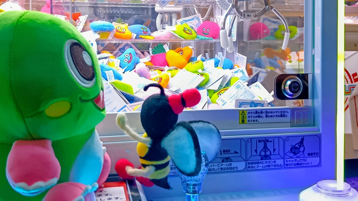 勤務中にクレーンゲームで遊びました!お仕事なので仕方ないですよね、これもお仕事ですから♪
