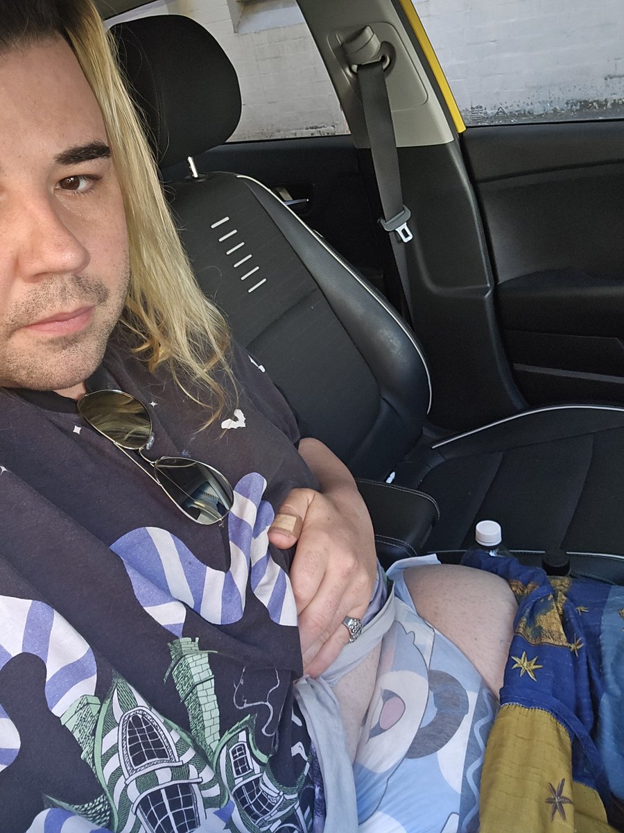 BlakeNeville8's tweet photo. Hehe wonder if anyone will notice me. Off to side of a busy Sydney street pissing my pamps like a good tardie
#exsposed #cringetard #diapersexual #Sydney #trans https://t.co/ee86F81JIo
