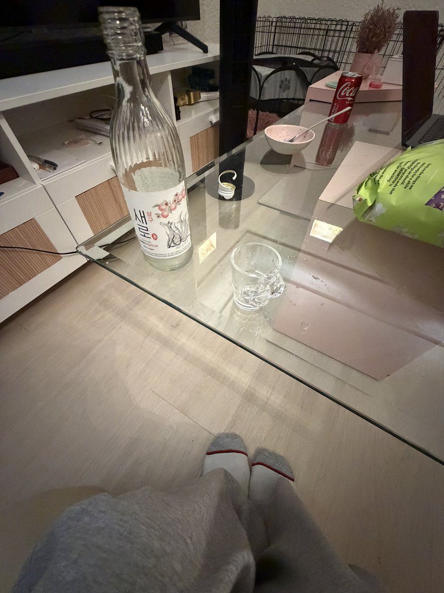 unfiower's tweet photo. i finished a bottle out of a shot glass with boobs nothing really matters at the end of the day https://t.co/BWRGC96yie