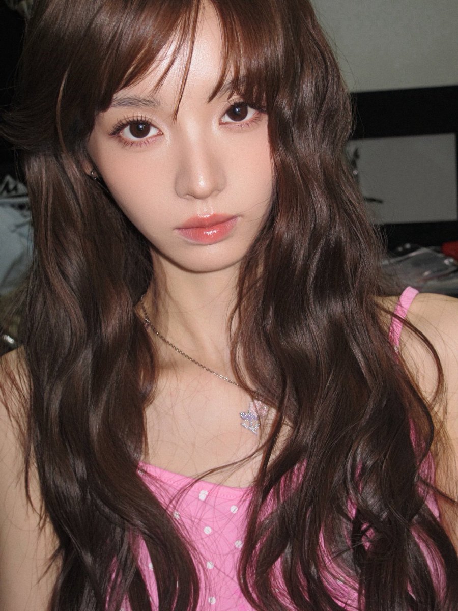 soxiaowei's tweet photo. เซ็ตนี้ลูกสาวสวยมากเลย 🩷😳 https://t.co/6FrkFHmAmy