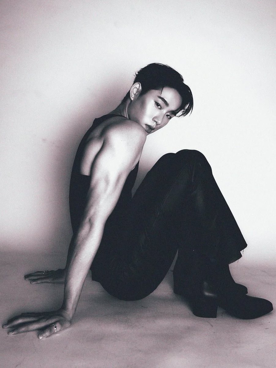 iamyourja's tweet photo. เก่งเนอะ เปลี่ยนเคะกทมเป็นหนุ่มพัทยาได้ https://t.co/i0phRmWWjn
