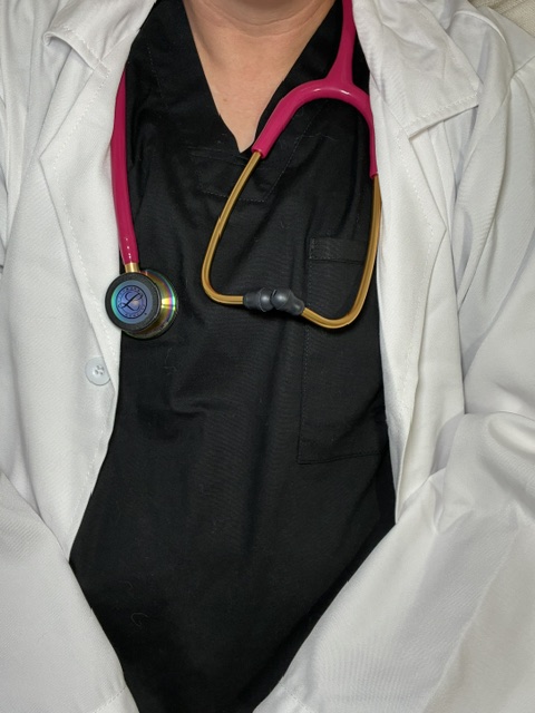sirplustwo's tweet photo. Sir 📷

I’m not a doctor. I just happen to have an unhealthy interest in hearts.

I’m drawn to anticipation, connection, trust, and the kind of intimacy that makes you forget the rest of the world exists.

Especially the hearts that don't keep a perfectly steady rhythm. 🫀

#heartbeat #cardiophile #cardiophilia #cardiofilia