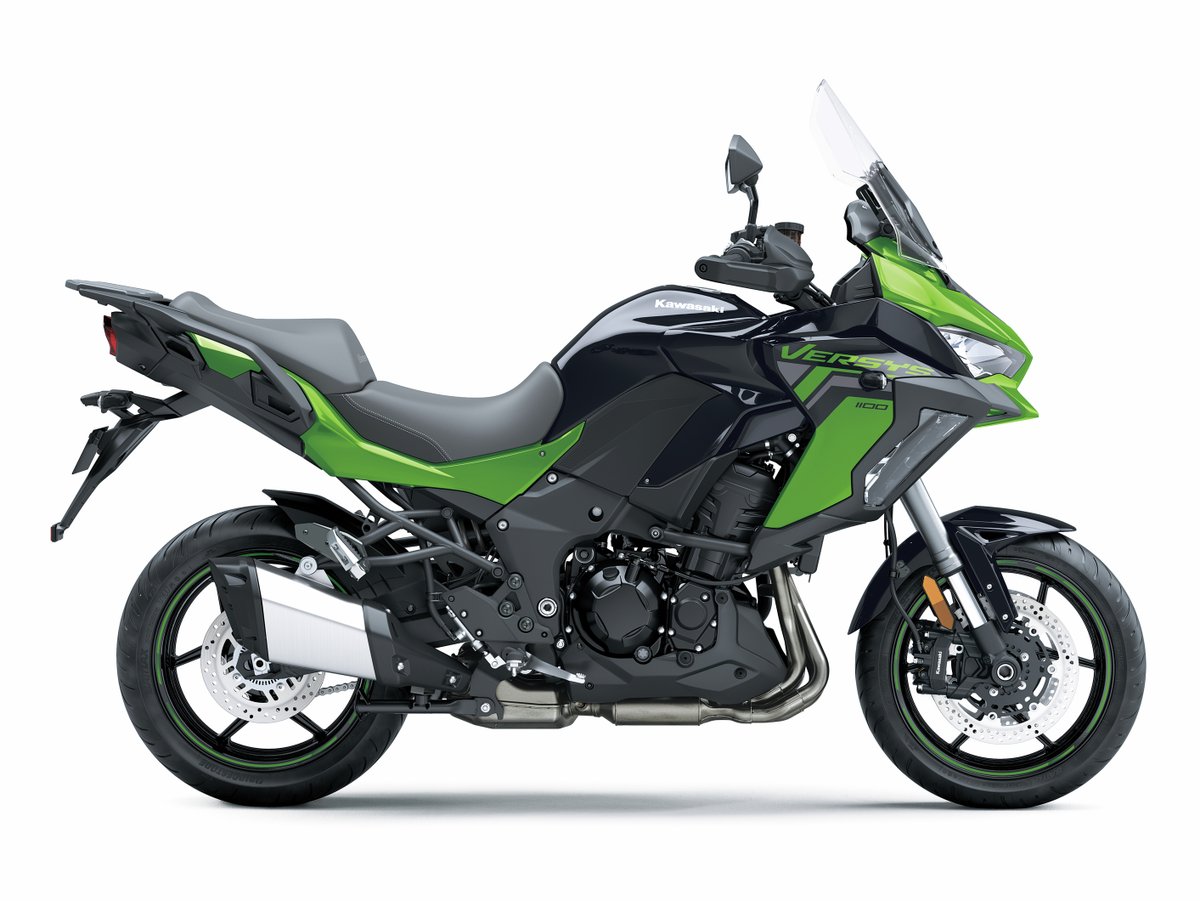 Kawasaki_JPN's tweet photo. 2027年モデル発表!発売日:2026年10月17日(土)
VERSYS 1100 SE 【NEWカラー】
プラズマライムグリーン×メタリックディアブロブラック
▼詳しくは製品ページをご覧ください▼
https://t.co/6c2N2y2PCt
▼カタログ請求予約はこちら▼
https://t.co/ByAtuU8687
#カワサキ #VERSYS #VERSYS1100SE https://t.co/ifs1ZPU4eL
