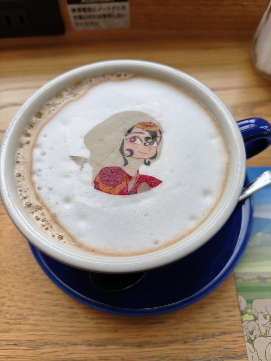 sun_baza's tweet photo. 数年前までコラボカフェに通ってましたが、アニメは年ぶり。
「天幕のジャードゥーガルコラボカフェ」です。
お金は作品に費やせる時に費やさないと！！！ https://t.co/ES2SEttg1o