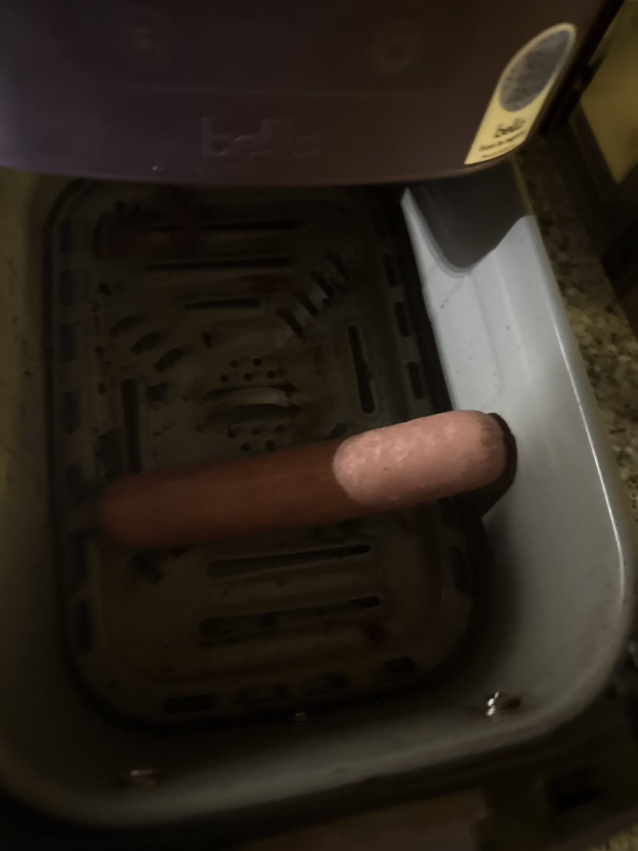 axeheadddd's tweet photo. literally nothing fucking matters https://t.co/1qedoTISaE