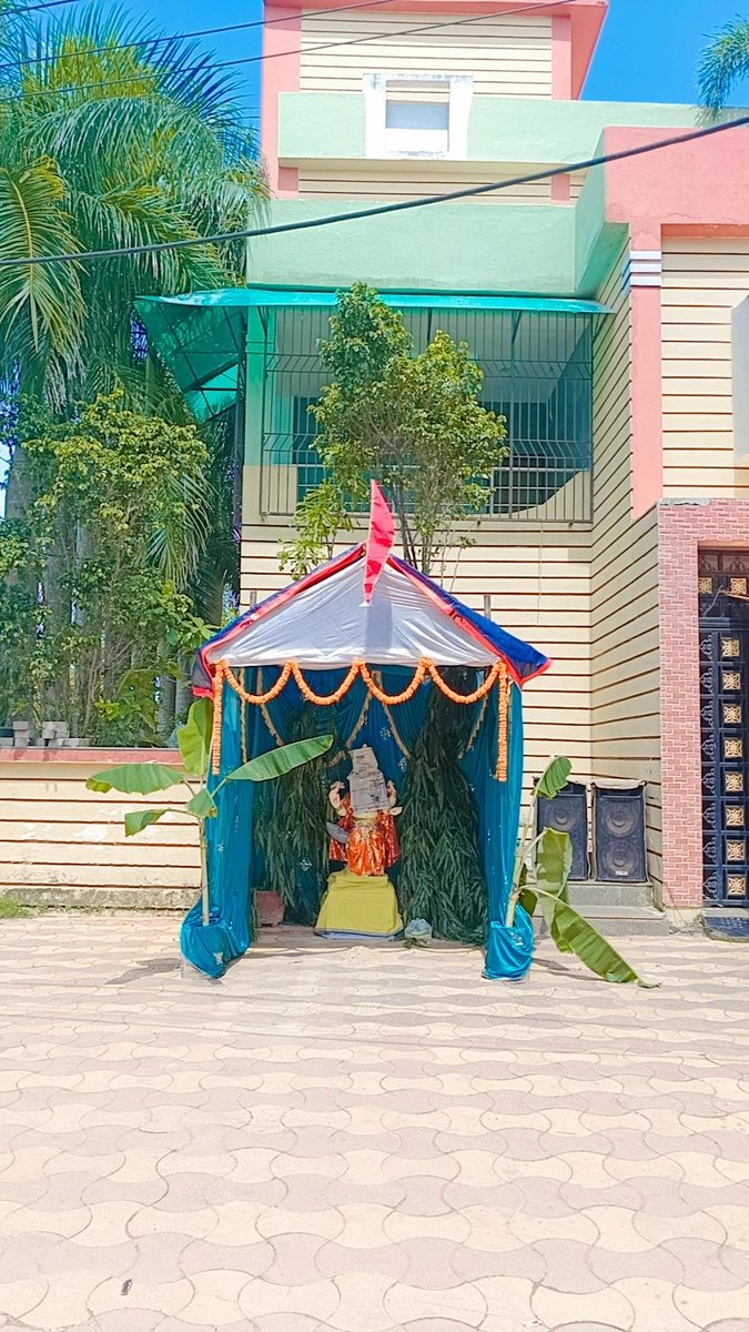 pradeepkrout76's tweet photo. ଓଁ ବକ୍ରତୁଣ୍ଡ ମହାକାୟ,ସୂର୍ଯ୍ୟକୋଟି ସମପ୍ରଭା,
ନିର୍ବିଘ୍ନଂ କୁରୁ ମେ ଦେବ,ସର୍ବ କାର୍ୟେସୁ ସର୍ବଦା ॥
ପବିତ୍ର ଶ୍ରୀ ଗଣେଶ ଚତୁର୍ଥୀ ଉପଲକ୍ଷେ ଆପଣଙ୍କୁ ହାର୍ଦ୍ଦିକ ଶୁଭେଚ୍ଛା ଓ ଅଭିନନ୍ଦନ |
🙏🏻🙏🏻💐💐 https://t.co/XKqQW4brCX