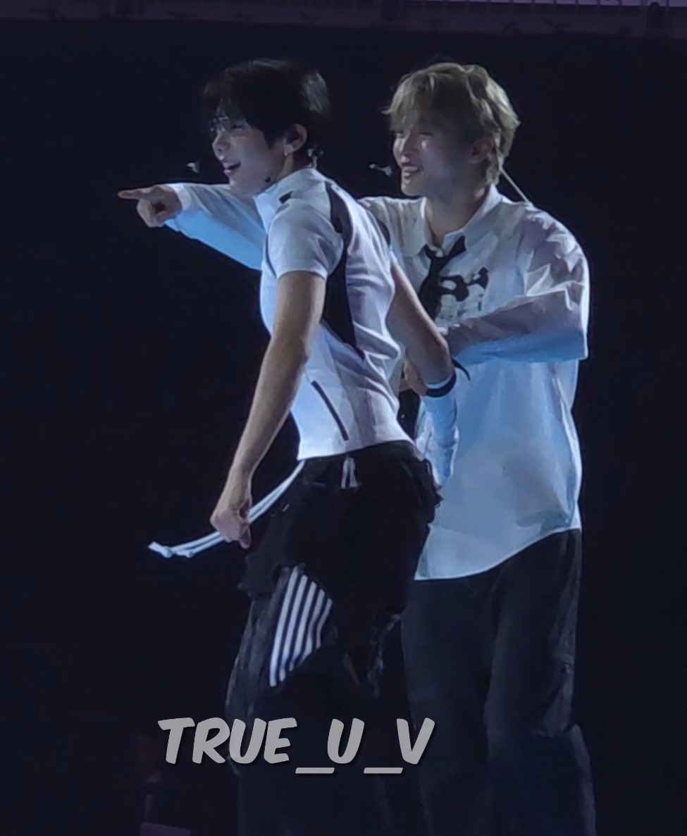 sungtarobfs's tweet photo. sungtaro really look like yaoi top and bottom https://t.co/BY2ts0sJHa