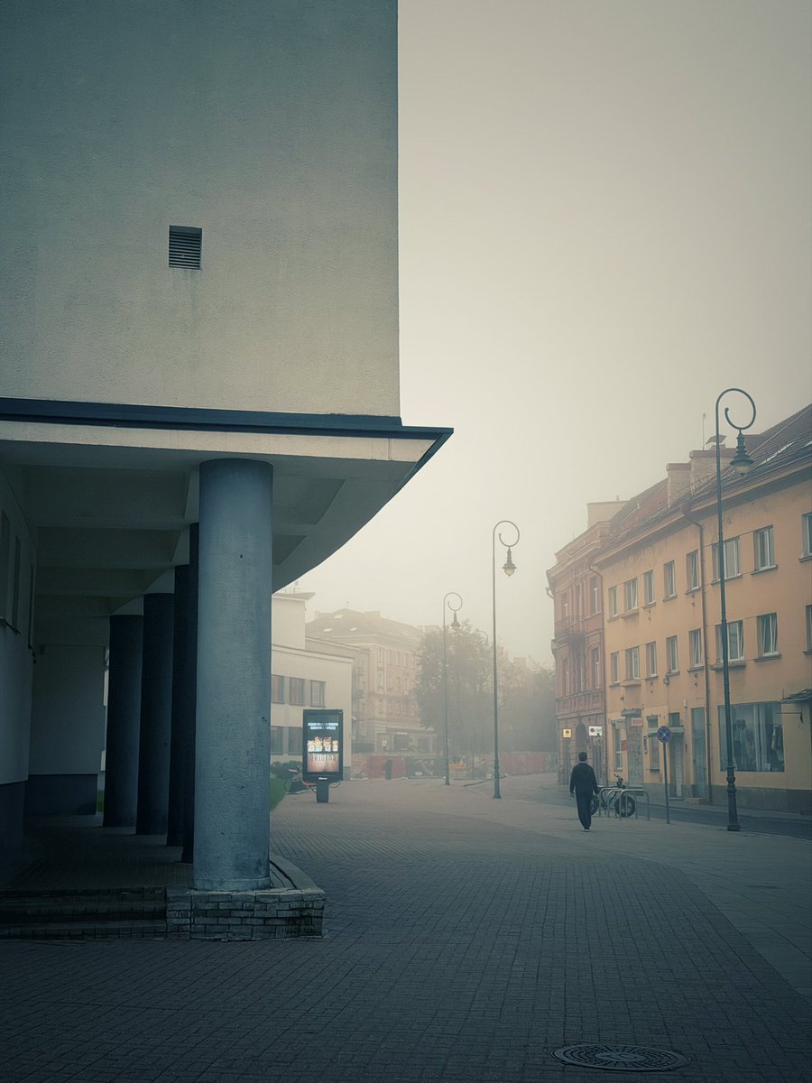 darkooo's tweet photo. Labas rytas. Tas metas 🥰 kai laikas pasileisti bliuzą. #Vilnius https://t.co/bsoCAPdqX6