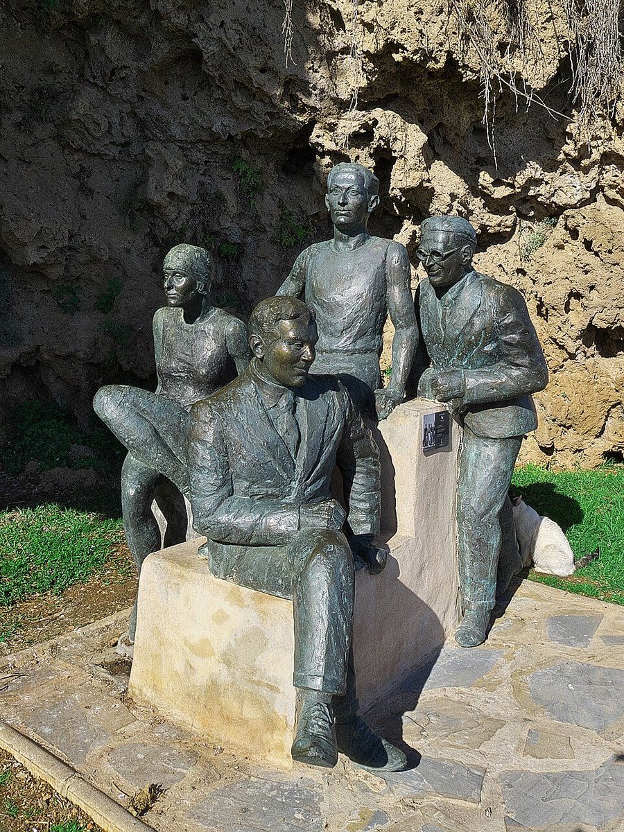 blasmaeso's tweet photo. Visiones históricas de Las Hurdes_1: Concha Méndez https://t.co/a7WOYr7gcM #Sociedad y Cultura a través de @blasmaeso https://t.co/60fr9YGF1w