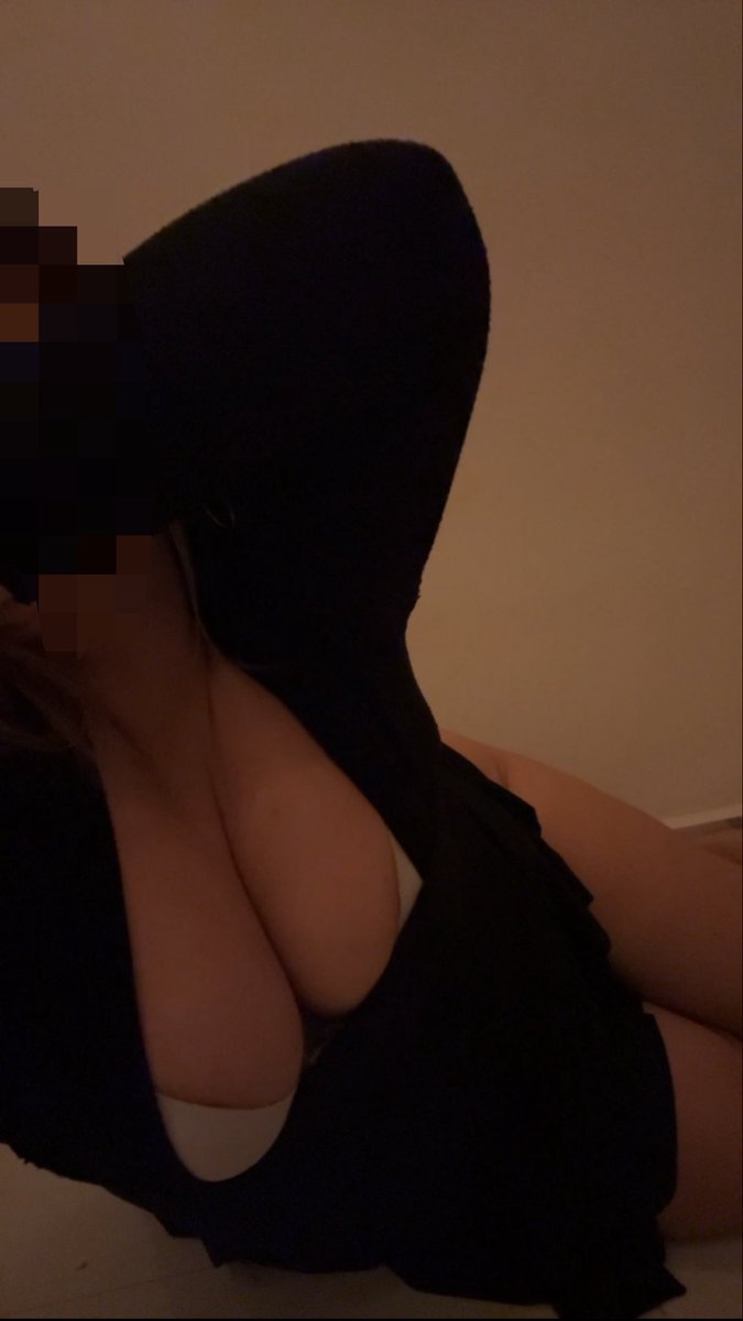 LailaDomG's tweet photo. 🖤🔥#chat #horny #putita #hot https://t.co/sqBYwpHpfo