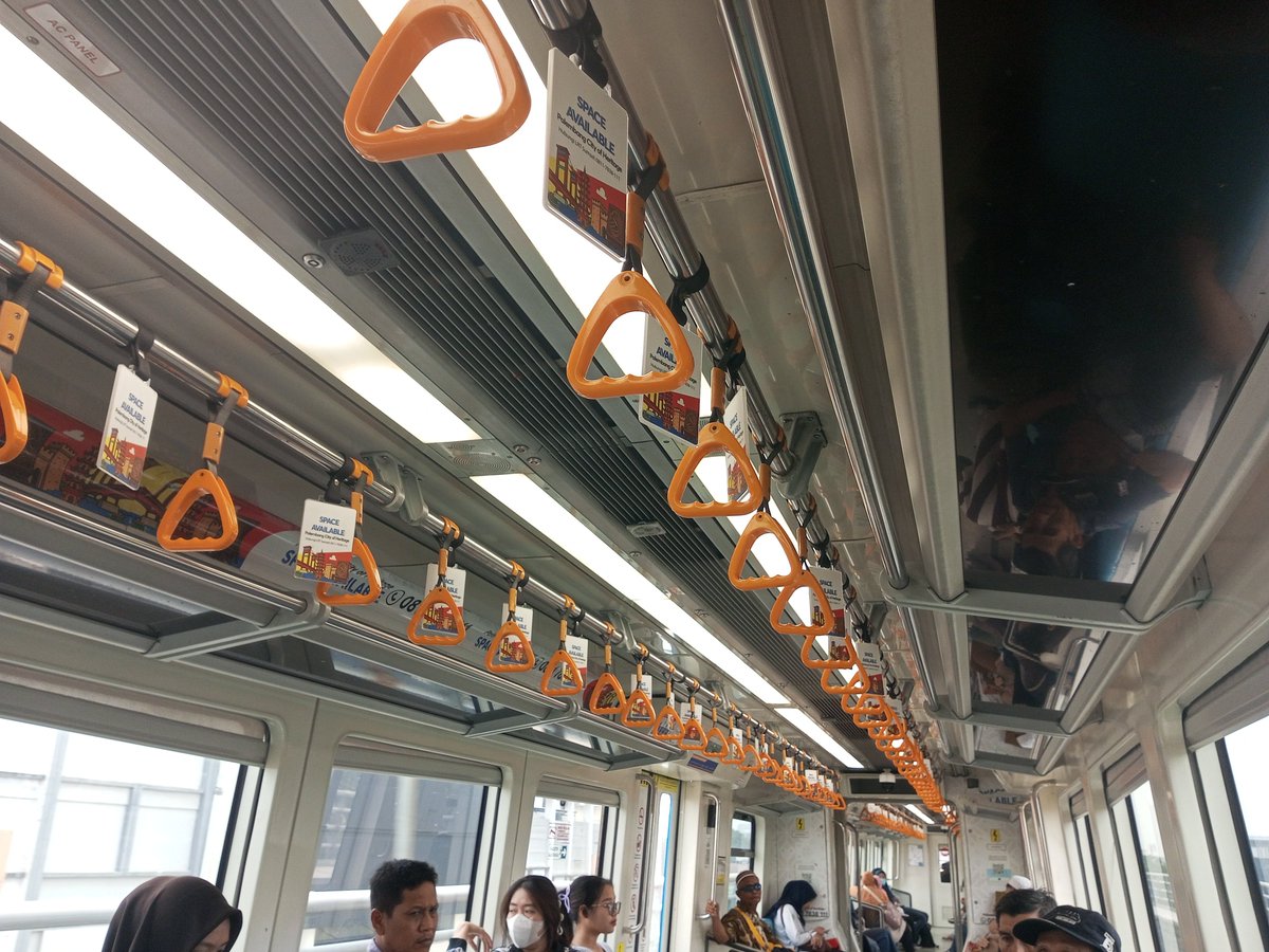 PalembangTweet's tweet photo. Menjelajah via LRT Palembang https://t.co/JY6DkUDUeG