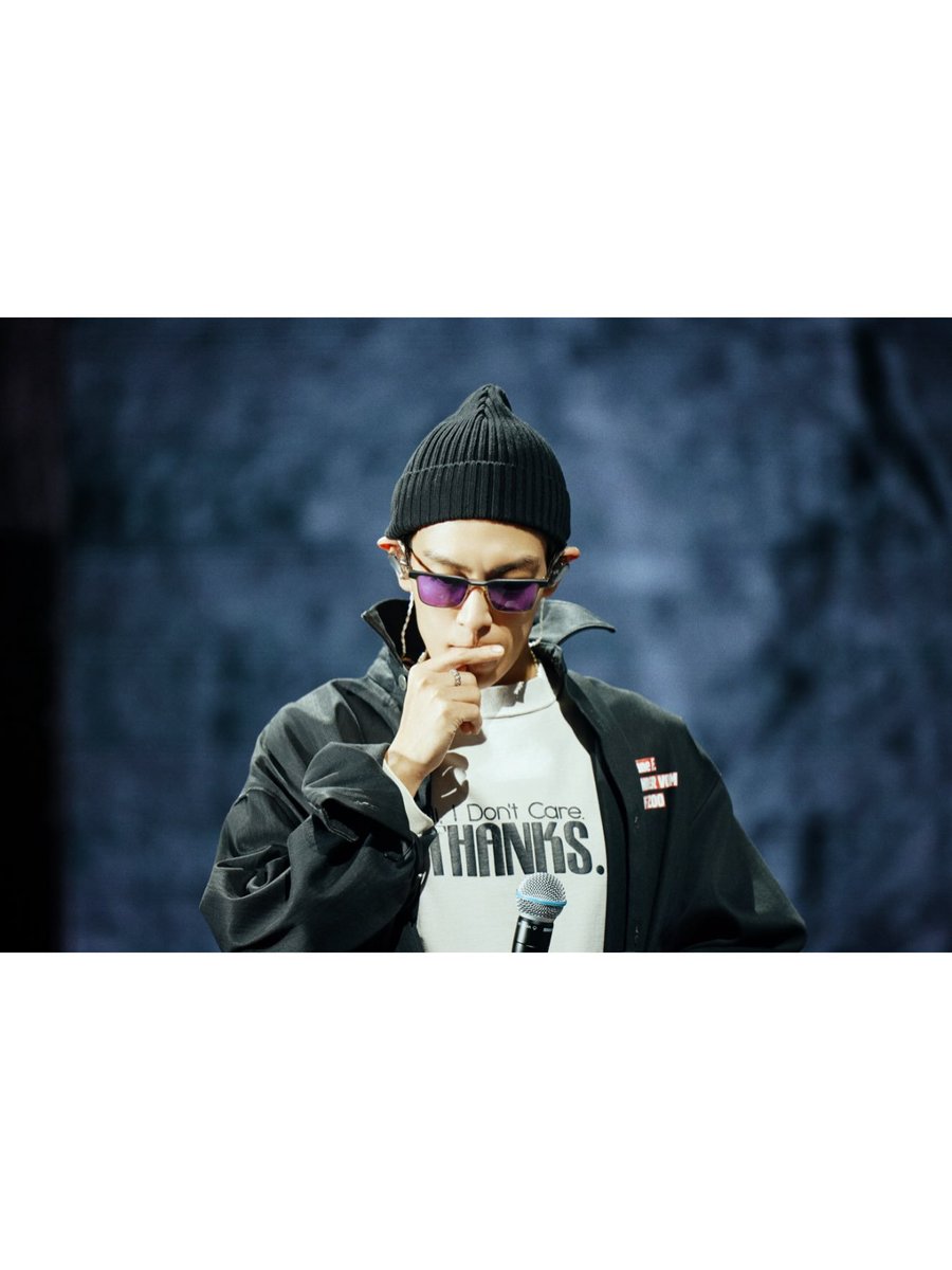 TTTOPSUPPORT's tweet photo. 2026.09.15 T.O.P Instagram Post

[no caption]

🔗https://t.co/6QROsPIFOG

#탑 #최승현 #CHOISEUNGHYUN #TTTOP #T_O_P @topspot_pic @topsx_jp_ofc @JJBliss_ent_ofc https://t.co/Zcl8vujUMw