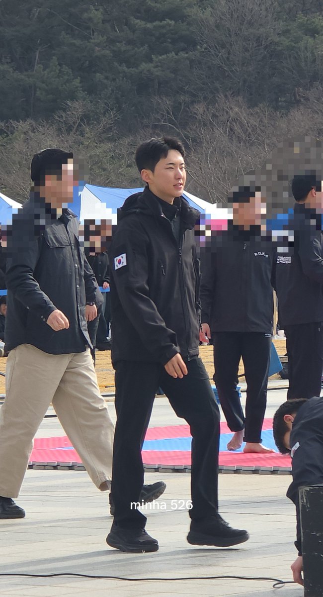 minha_526's tweet photo. 순영이 입대한지 벌써 365일이래
시간 되게 빠르다....
전역 오늘부로 딱 6개월 남았네 고생 많았다아... 남은 기간이 지나온 시간보다 더 힘든 시간이 될수도 있겠지만 치료 잘 받고 건강해져서 다시 만나자 울 호랑이🐯 
나도 내가 해야하는 일 열심히 하면서 기다리고 있을게! 순영이 화이팅..!!! https://t.co/XIBeYSKnlo