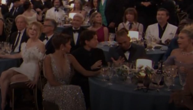 tmhsdaylight's tweet photo. FLORENCE, TOM, AND ZENDAYA ON A TABLE TOGETHER 🙂‍↕️ my favesss https://t.co/d9IefUHiPh