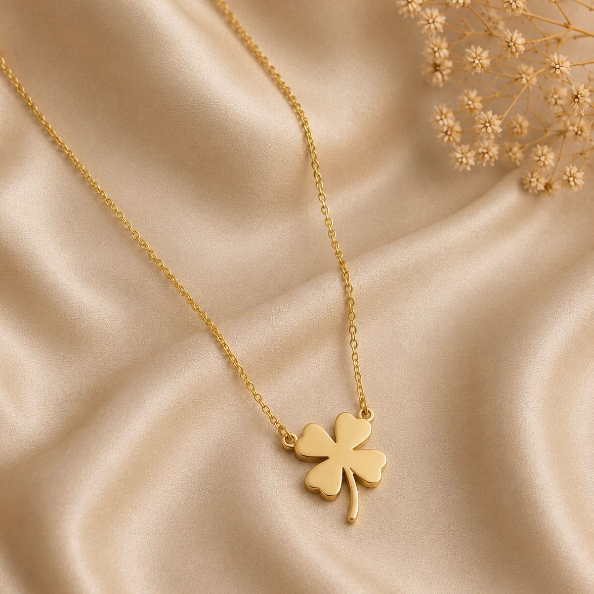 135Maxwell's tweet photo. Delicate gold and silver wrapped in satin dreams. Minimal designs, timeless shine. Which one is calling your name? https://t.co/Sg7AJzveGo