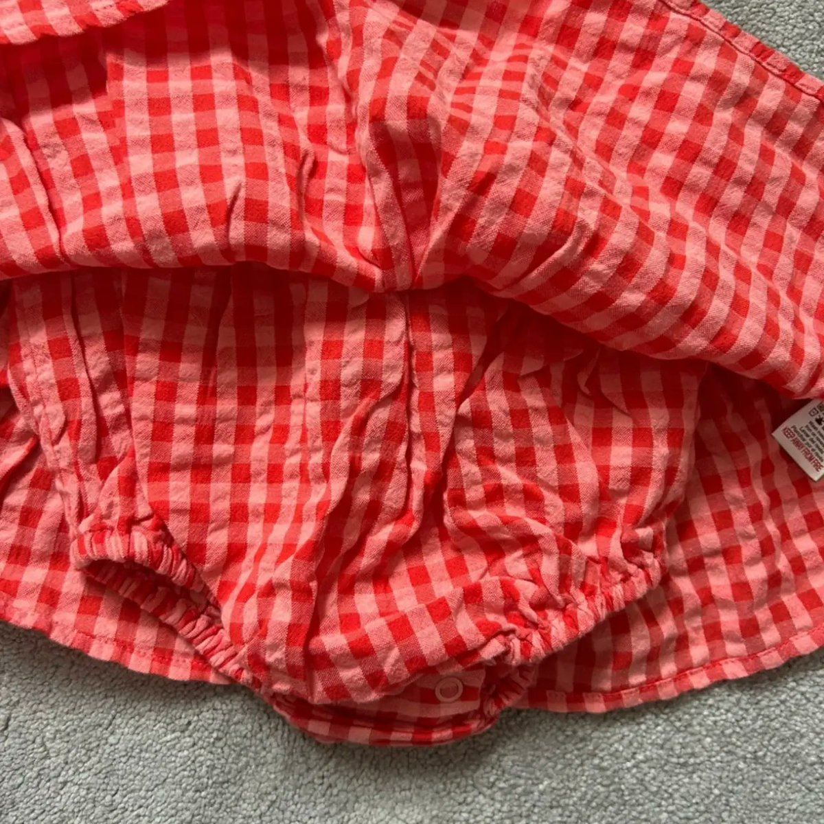 maycongefson's tweet photo. A cute little dress for 0-3 months. Imported from the UK with soft, breathable fabric for summer. Order now. https://t.co/emnR3jTPv5