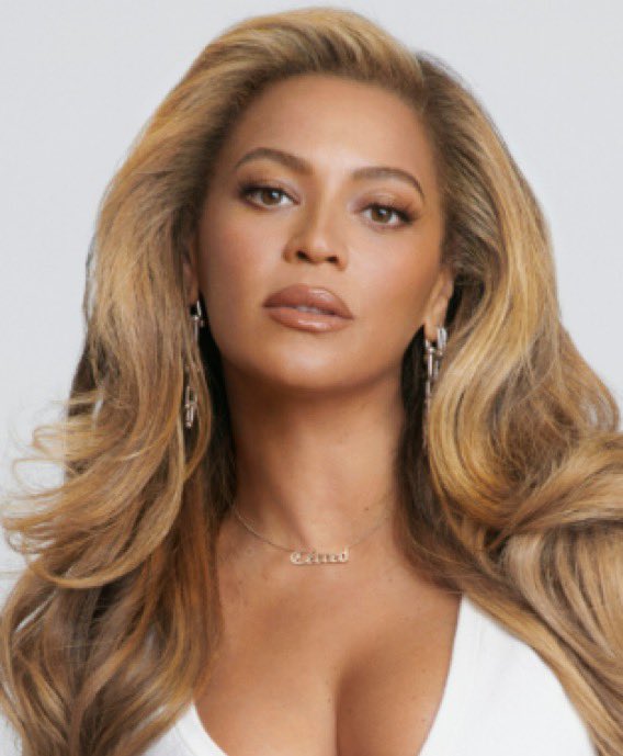 divamcrae_'s tweet photo. tate being beyoncédaughter af asf as fuck https://t.co/pHzl4Z7plD