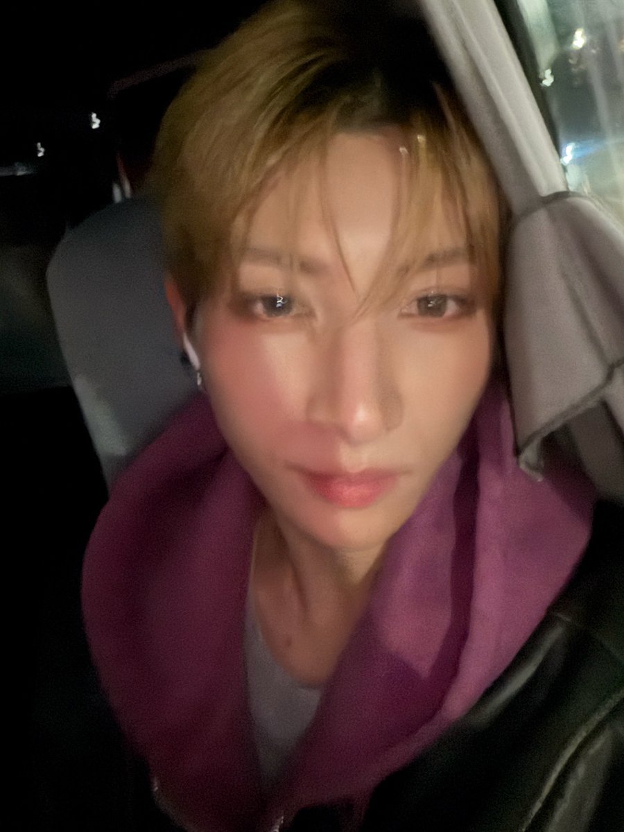 NEXZ_BBL's tweet photo. 🫧🐈‍⬛260914 | 09:57 PM ( 🇰🇷 )

*📷x3*

Good job, good job~~ https://t.co/E27ohf5Tqc