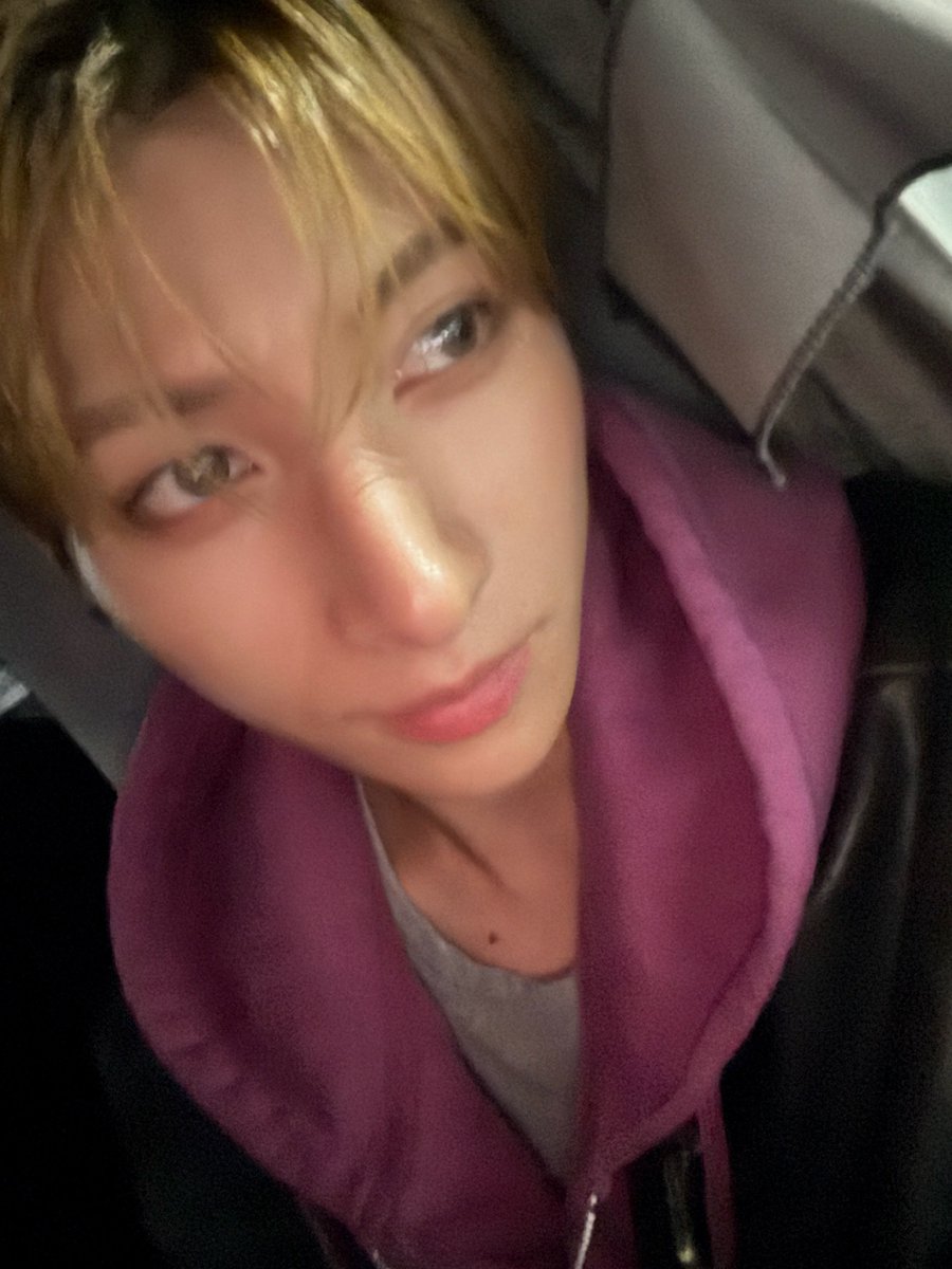 NEXZ_BBL's tweet photo. 🫧🐈‍⬛260914 | 09:57 PM ( 🇰🇷 )

*📷x3*

Good job, good job~~ https://t.co/E27ohf5Tqc