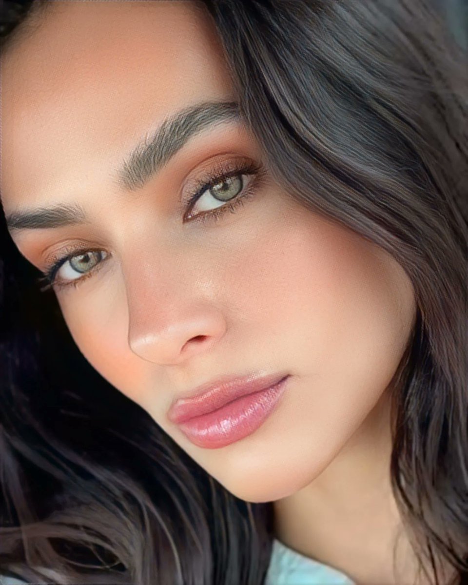 Kedicik35's tweet photo. Her beauty ✨️❤️‍🔥👑 @rennotni
Follow @renatanotnigrecia https://t.co/VIytsNGTDO