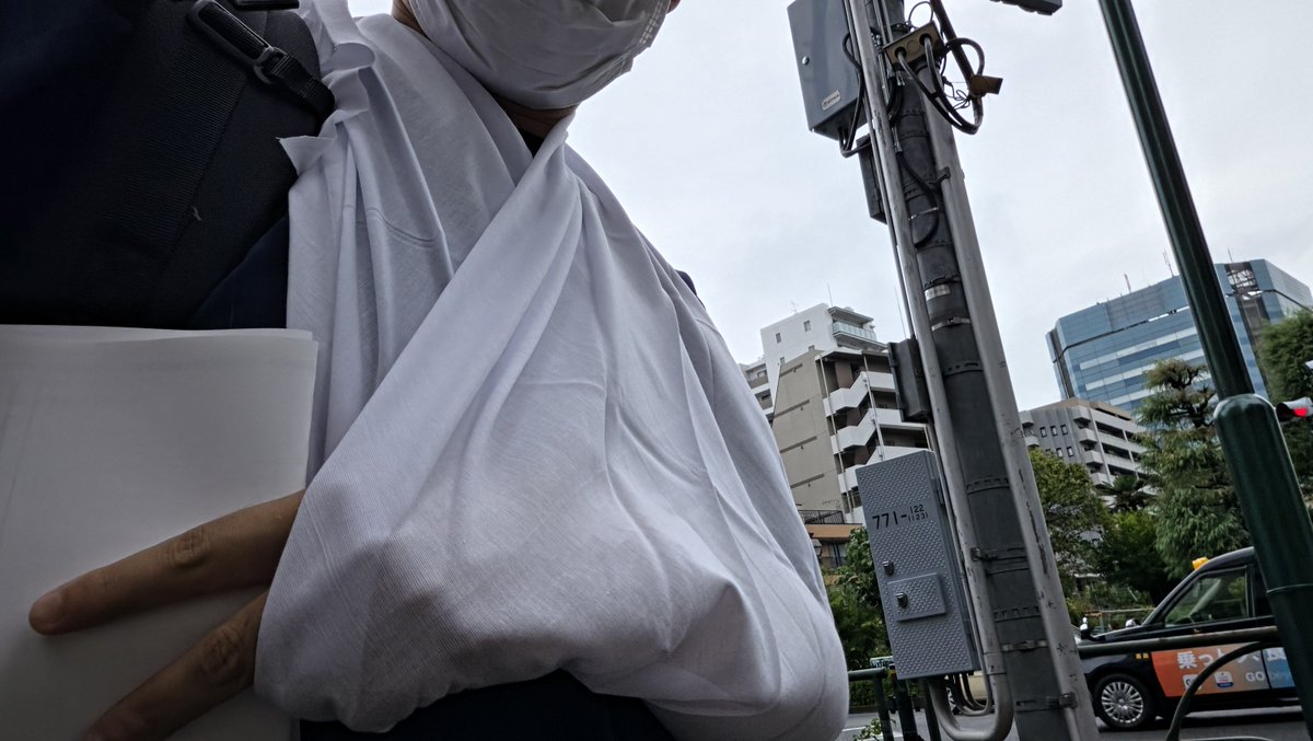 paroparoski's tweet photo. やーっと病院行けたけどまーこうなってしまった
ちょっと大袈裟かもだけど https://t.co/NrlbSAfV46