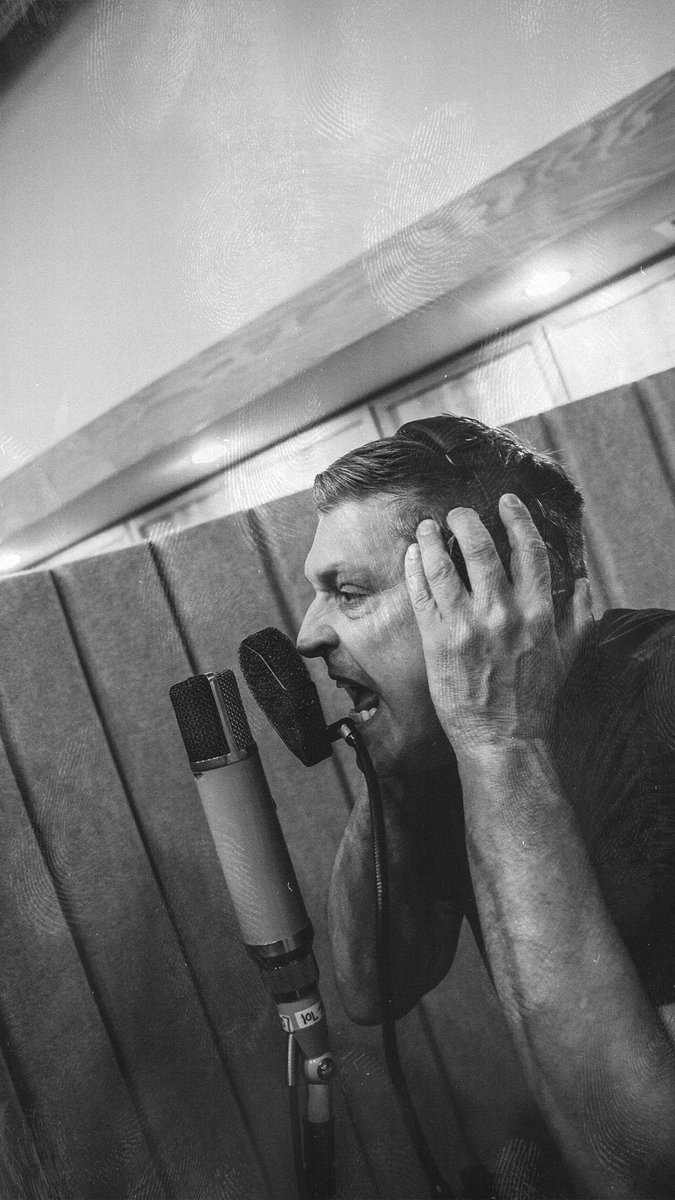 LessThanJake's tweet photo. 🚨Tomorrow•New Music🚨 @Spotify https://t.co/fmyoifTlnc https://t.co/jdGQbfvq4b