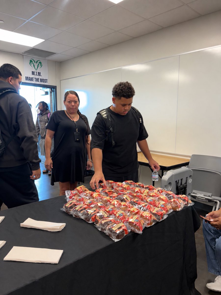 BERKNERFOOTBALL's tweet photo. Huge thank you to our football moms for bringing muffins for our guys today! We appreciate you always showing love and taking care of the HERD! 

#ProtectTheBrand | #HERD | #IOU | #BAM https://t.co/CuXDTLNOmt