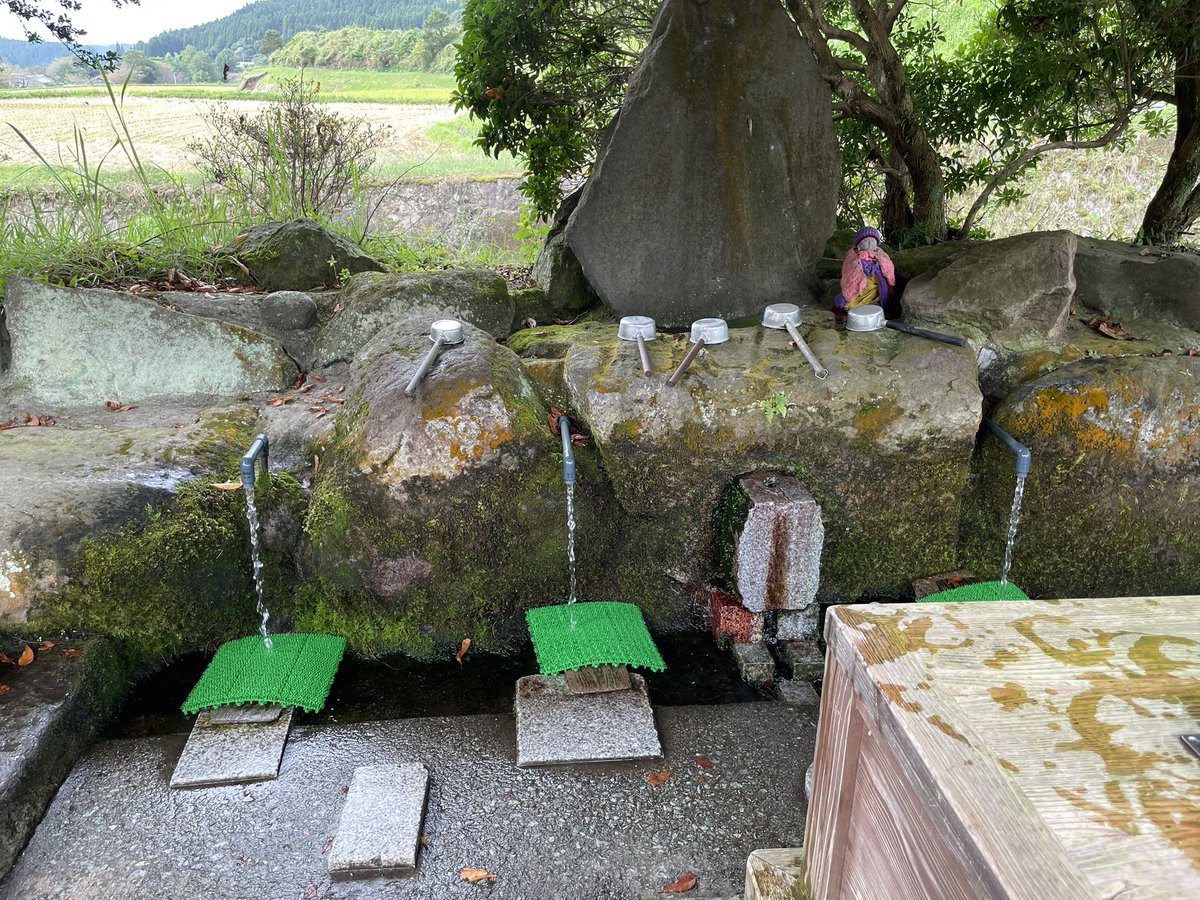 kimipon2012's tweet photo. 本日は阿蘇⛰️

池山源水🏞️お水めっちゃ美味し��ったです✨ https://t.co/OYz9Z0vLmK