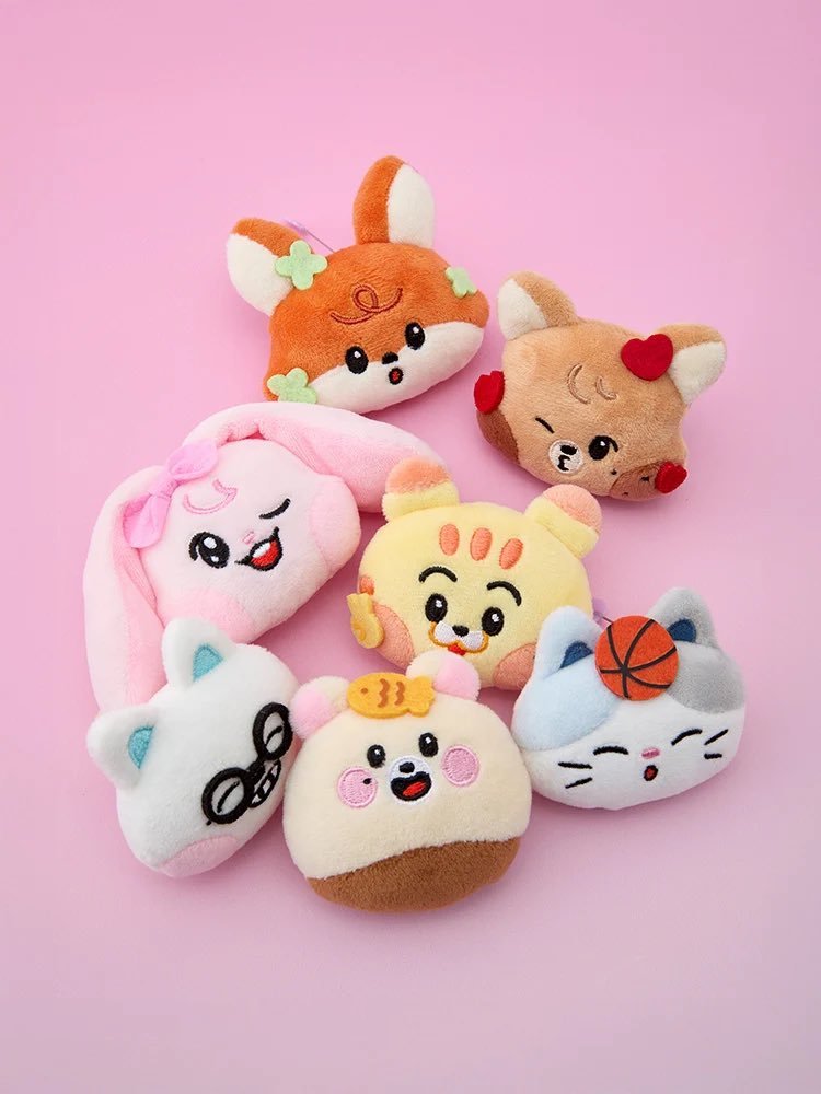 pxeldreams's tweet photo. ✨️ OPEN Sale Linefriends Japan 50%✨️

keyring v4 170k dp 10k(avail all kecuali eong)
Plush Badge 115k dp 70k(avail jjed, kkyuping, lemyo)
Random Pocket Plush 130k dp 100k

✅️ price est bersih ina
✅️ ada GO
❌️CANCEL
📍TANGSEL https://t.co/e2HgQN39aT