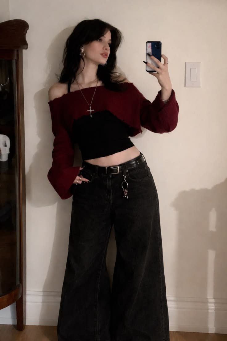 azulitaaaa_'s tweet photo. 🌃📷 A night out with Valko 📷📷           
pinterest challenge 
- Nightclub
- My party outfit
- His party outfit
- Drink/cocktail 
 🌃

q tomaban en un boliche jskjjsk 
y bueno el outfit de valko buena vista🤩 https://t.co/5QgzpEPHgT