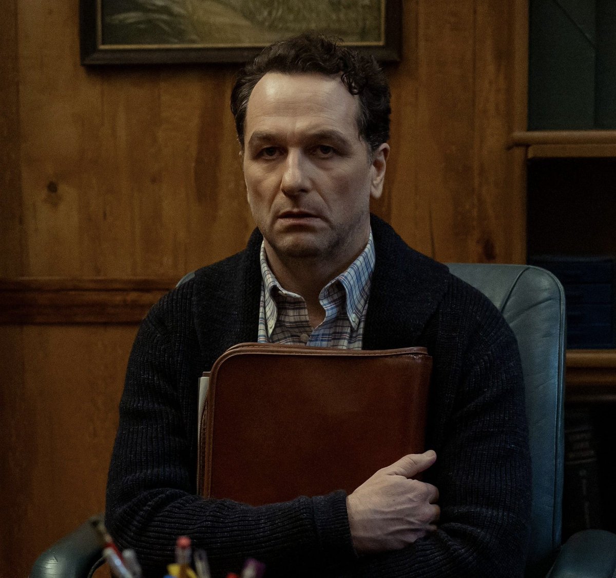 DiscussingFilm's tweet photo. Matthew Rhys has won Best Actor in a Comedy Series for ‘WIDOWS BAY’ at the Emmys.

See the full winners list: https://t.co/7rIuXlwYlJ https://t.co/fPcJOqBSyE