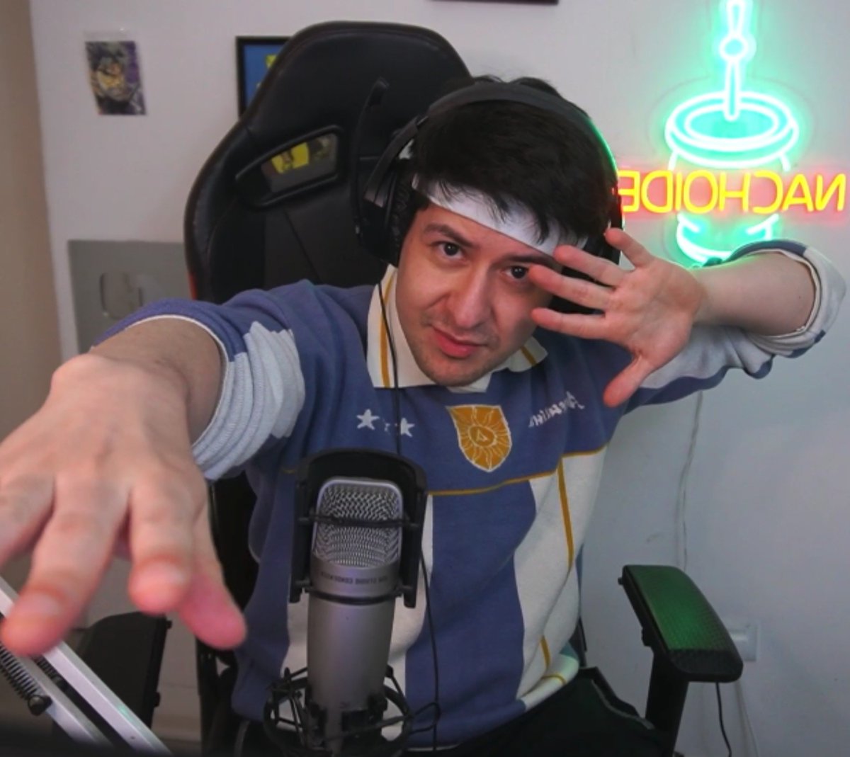 valen_Rojinegro's tweet photo. "Rodrigo"

Por la confesión del streamer @NachoAquinoo , oriundo de Santa Fe, quien asegura ser la reencarnación del cantante Rodrigo Bueno. https://t.co/6tvwzKFEZ5