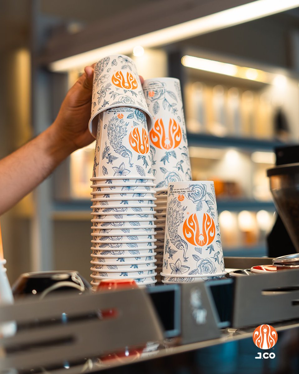 JcoPHtweets's tweet photo. Order for ______!

@ a friend who needs JCOFFEE right now and decide the drink they should try!

Did you know you get a FREE Glazzy with your https://t.co/X5LsIuuN1w drink purchase? https://t.co/5BapsiaOrY